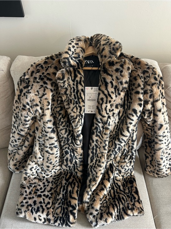 Zara Jackets & Blazers - Zara NWT Leopard Print Faux Fur Teddy Jacket - Beige & Black